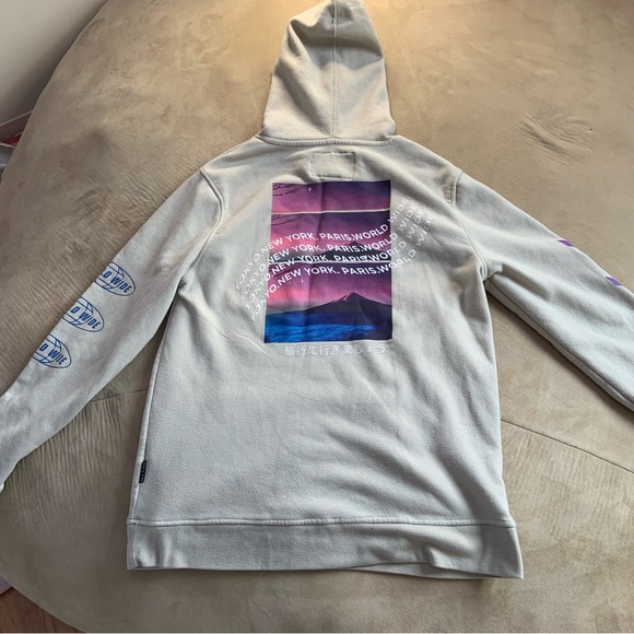 Beige Trademark Brooklyn Men’s Large Hoodie - Picture 2 of 3